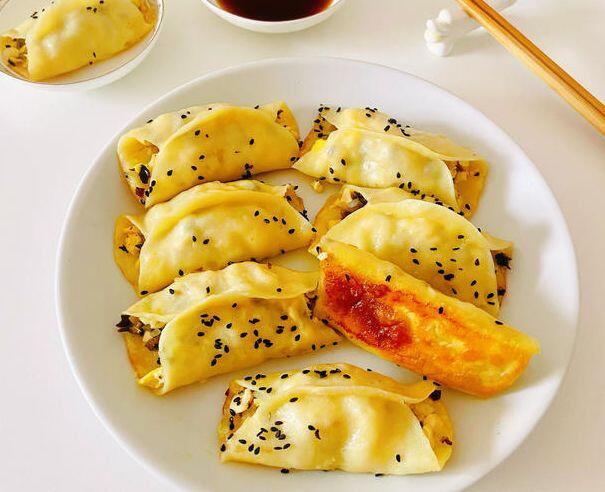 Pan Fried Dumpling(8 Pcs)